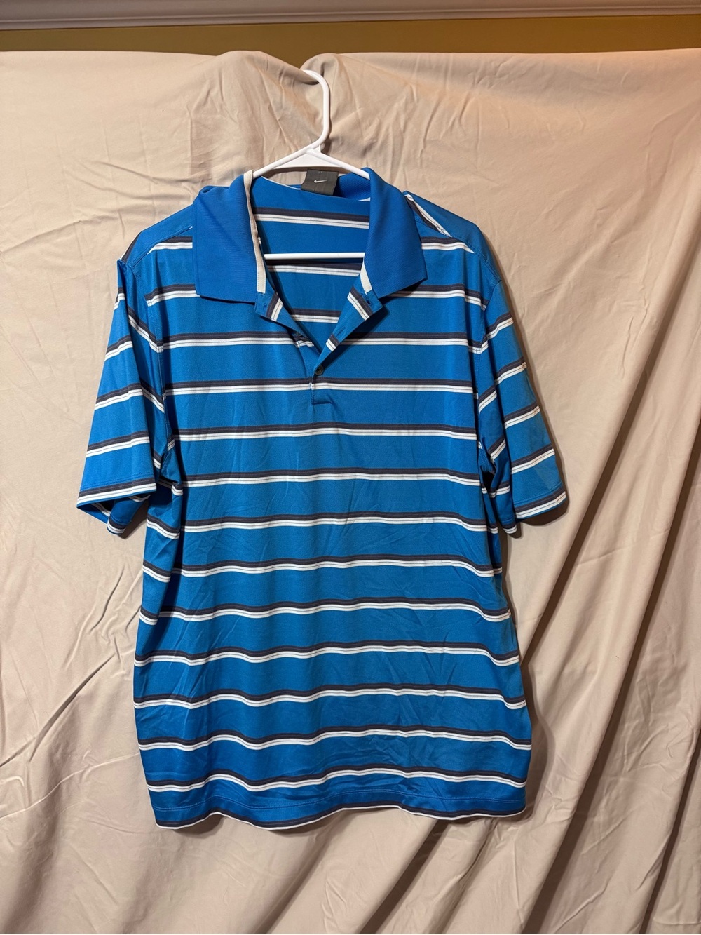 Nike Men’s Blue and White Striped Polo